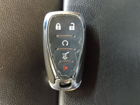 Used 2019 Chevrolet Traverse RS image 32