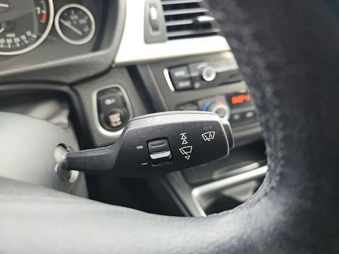 Used 2015 BMW 320i Sedan image 36