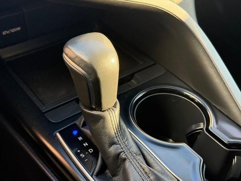 Used 2019 Toyota Camry SE image 28