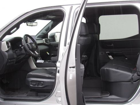 Certified 2026 Toyota Tundra Limited AWD/4WD image 17