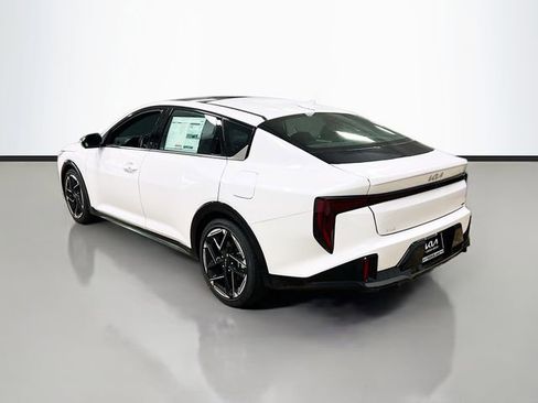 New 2025 Kia K4 GT-Line w/ GT-Line Sunroof Package image 5