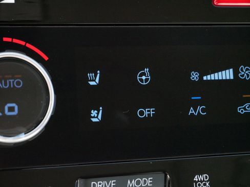 Used 2024 Hyundai Santa Fe Limited image 29