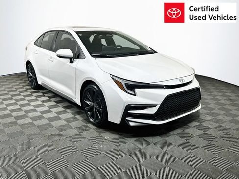 Certified 2026 Toyota Corolla XSE FWD image 1