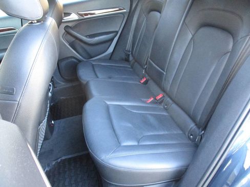 Used 2018 Audi Q3 2.0T Premium Plus w/ Premium Plus Package image 27