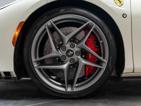 Used 2021 Ferrari F8 Tributo RWD image 51
