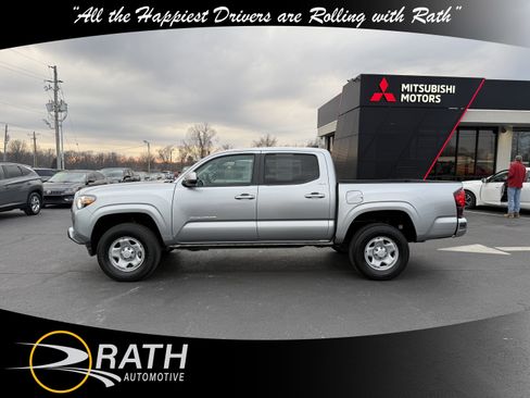 Used 2023 Toyota Tacoma SR5 image 6