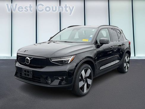 Certified 2023 Volvo XC40 Recharge Ultimate w/ Protection Package Premier AWD/4WD image 9