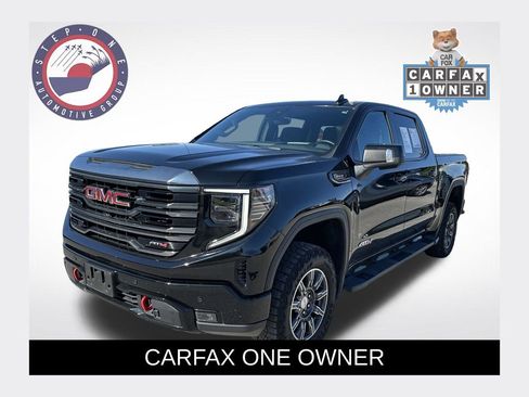 Used 2024 GMC Sierra 1500 AT4 w/ Technology Package AWD/4WD image 1