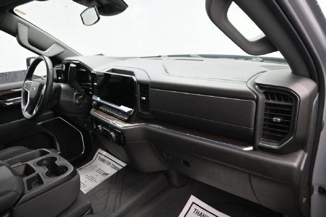 Used 2024 Chevrolet Silverado 1500 RST AWD/4WD image 8