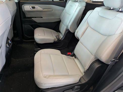 New 2026 Ford Explorer Active w/ Active Comfort Package image 19