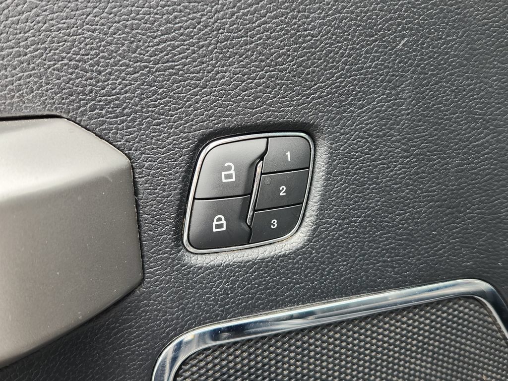 Used 2020 Ford F150 Lariat AWD/4WD image 27
