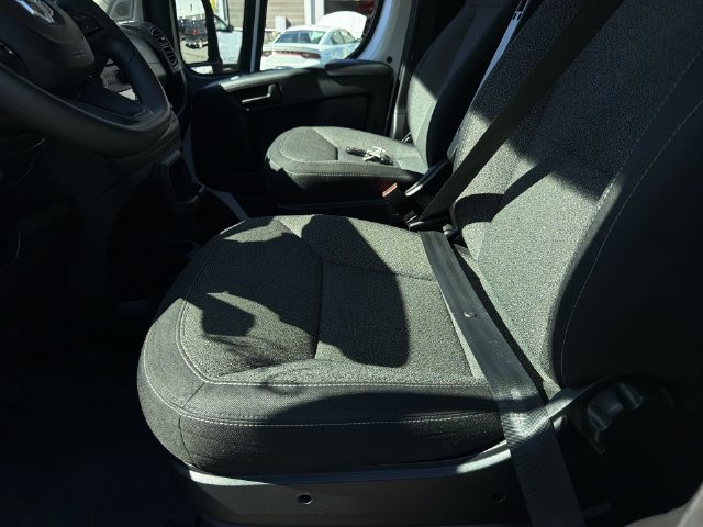 Used 2025 RAM ProMaster 2500 w/ U-Haul Equipment Group FWD image 11