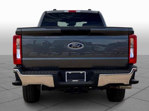 New 2026 Ford F250 XLT w/ FX4 Off-Road Package image 4