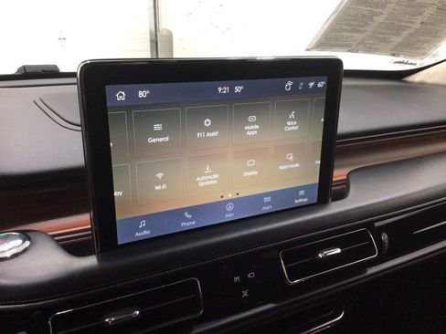 Used 2021 Lincoln Aviator Reserve w/ Elements Package Plus image 19