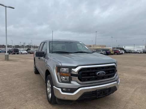 Used 2023 Ford F150 XLT image 2