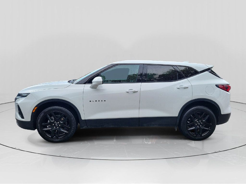 Used 2021 Chevrolet Blazer LT w/ LPO, Black Accent Package FWD image 4