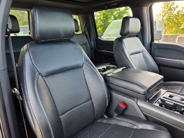 Used 2024 Ford F150 Lariat w/ Equipment Group 502A High AWD/4WD image 13