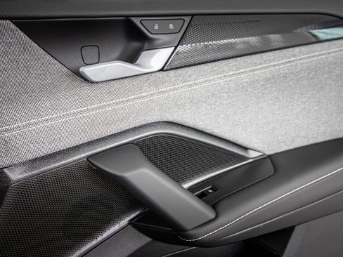 New 2026 Volkswagen Tiguan S FWD image 21