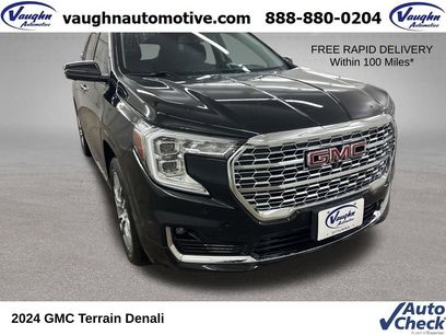 Used 2024 GMC Terrain Denali w/ Denali Premium Package