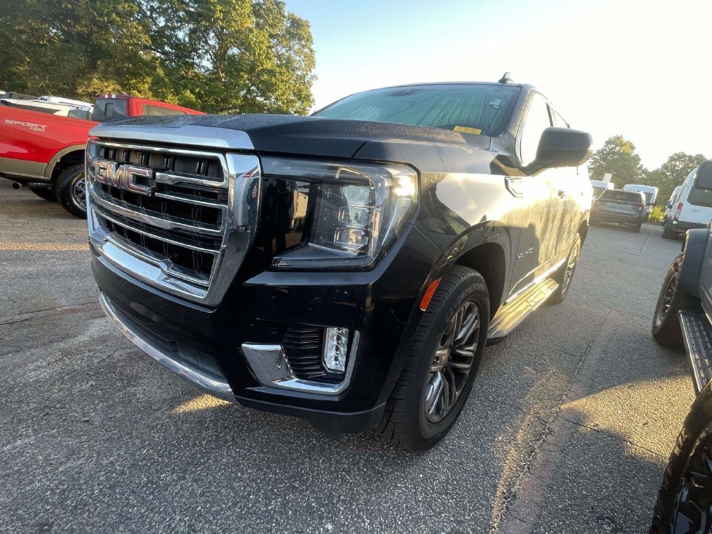 Used 2023 GMC Yukon SLT RWD image 2