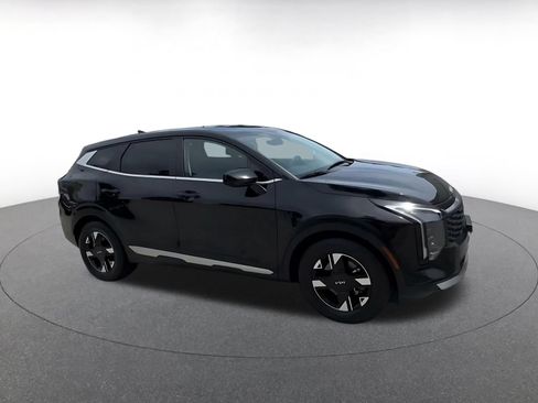Used 2026 Kia Sportage LX FWD image 2