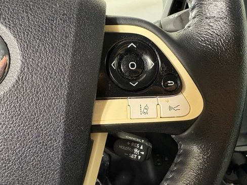 Used 2018 Toyota Prius Prime Premium w/ Carpet Mat Package FWD image 25