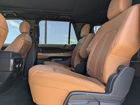 Used 2023 Ford Expedition Max Platinum AWD/4WD image 19