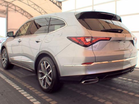 Used 2023 Acura MDX w/ Technology Package AWD/4WD image 4
