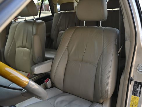 Used 2005 Lexus RX 330 AWD image 28