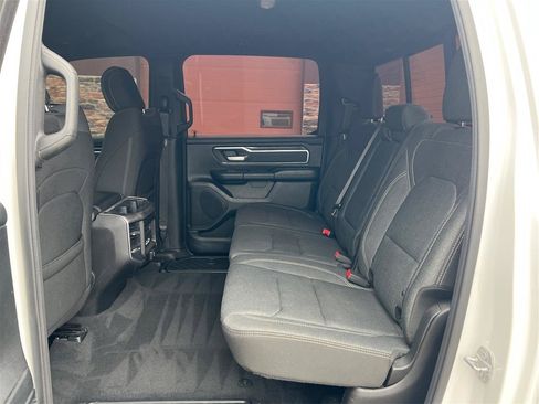 Used 2019 RAM 1500 Big Horn AWD/4WD image 10