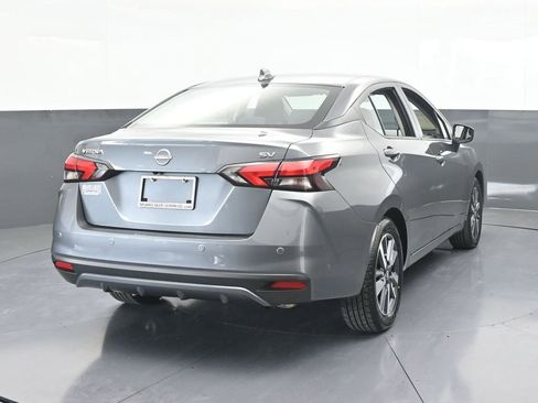 Used 2023 Nissan Versa SV image 5