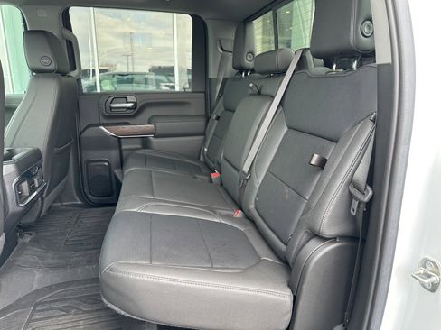 Used 2023 GMC Sierra 2500 SLT w/ SLT Premium Package image 14