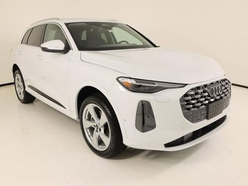 New 2025 Audi Q5 Premium Plus image 7