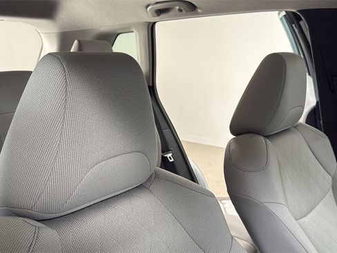 New 2026 Toyota Corolla Cross L image 19