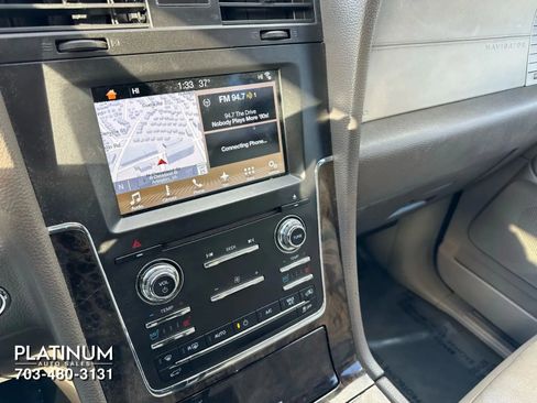 Used 2016 Lincoln Navigator L Select image 10