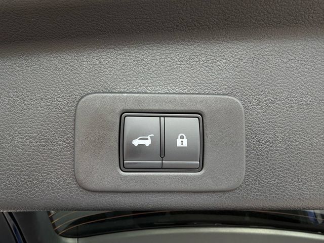 Used 2025 Nissan Murano SV AWD/4WD image 7