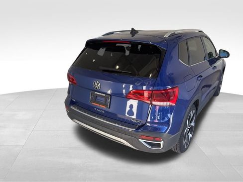Used 2023 Volkswagen Taos SEL image 6