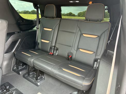 Used 2023 GMC Yukon AT4 AWD/4WD image 26