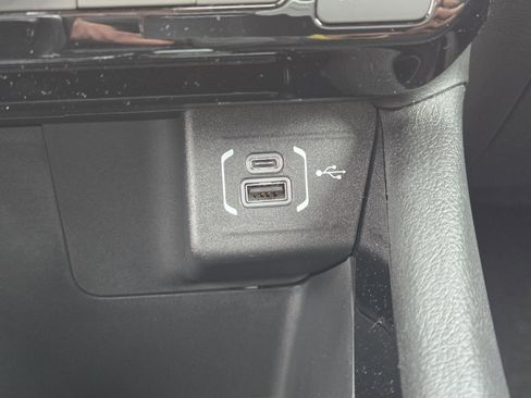 New 2026 Jeep Compass Latitude image 14