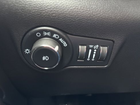 Used 2022 Jeep Compass High Altitude image 33