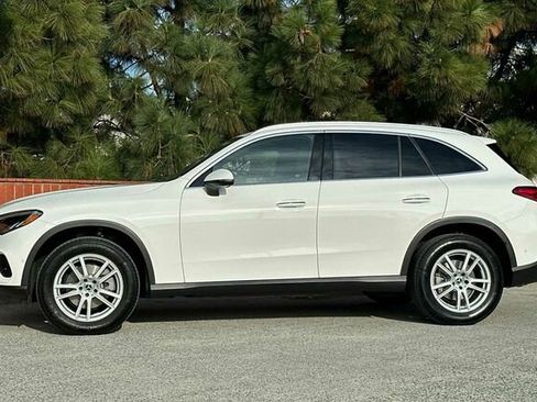 Certified 2025 Mercedes-Benz GLC 300 image 7