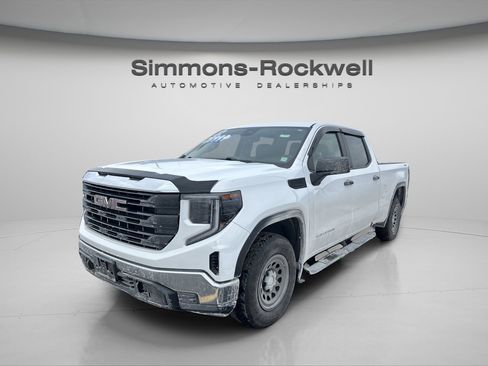 Used 2022 GMC Sierra 1500 Pro w/ Pro Value Package image 4