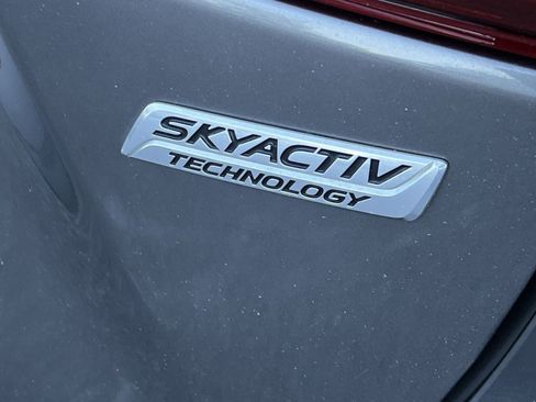 Used 2018 MAZDA MAZDA3 Touring image 27