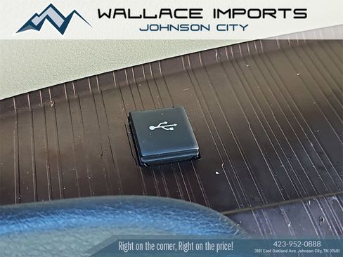 Used 2021 Toyota Sienna XLE image 36