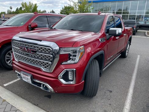 Used 2021 GMC Sierra 1500 Denali w/ Denali Ultimate Package AWD/4WD image 9