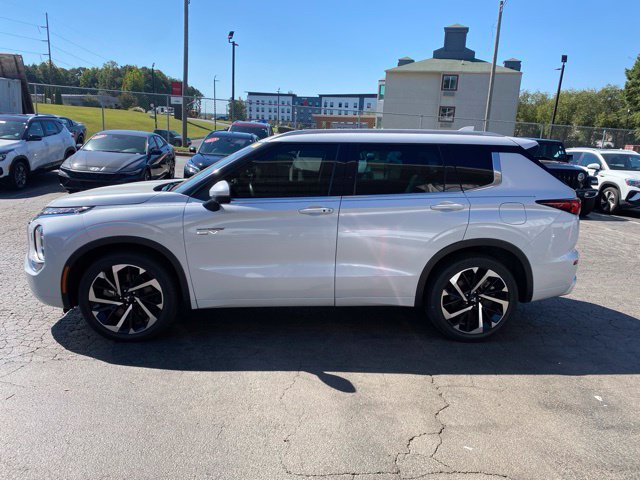 Used 2023 Mitsubishi Outlander SEL AWD/4WD image 8