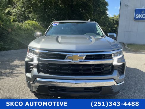 Used 2023 Chevrolet Silverado 1500 LT AWD/4WD image 8