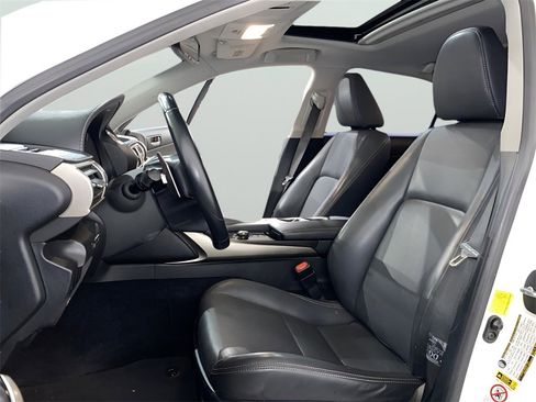 Used 2014 Lexus IS 250 image 10