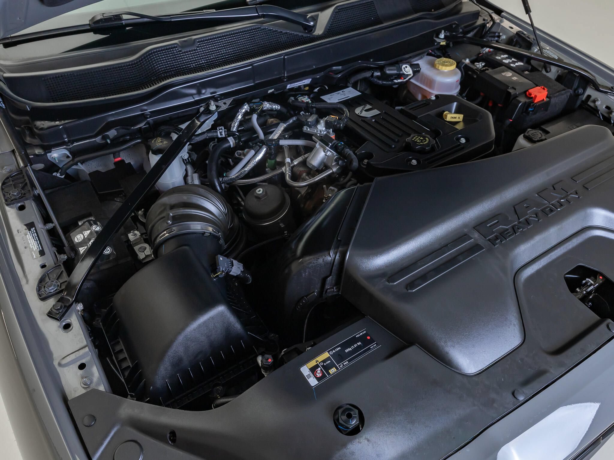 Used 2026 RAM 3500 Laramie AWD/4WD image 40