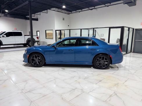Used 2021 Chrysler 300 Touring L RWD image 8